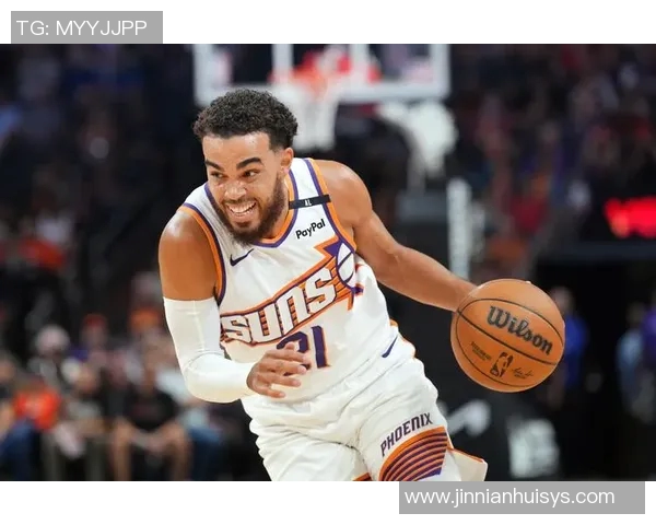 小卡特称赞泰厄斯琼斯为理想控卫强调其卓越沟通能力和团队价值 小卡特称赞泰厄斯琼斯为理想控卫强调其卓越沟通能力和团队价值