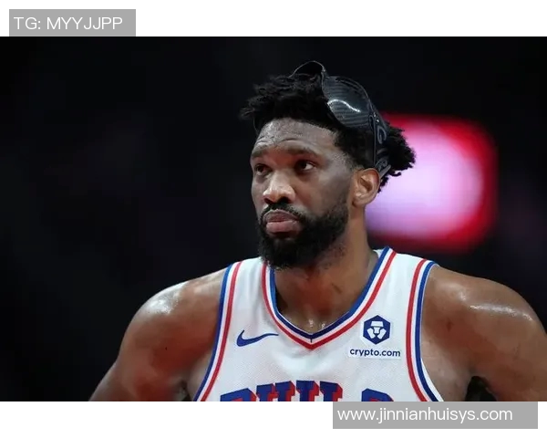 恩比德状态起伏明显14投仅中6贡献18分2篮板2助攻正负值惨淡11