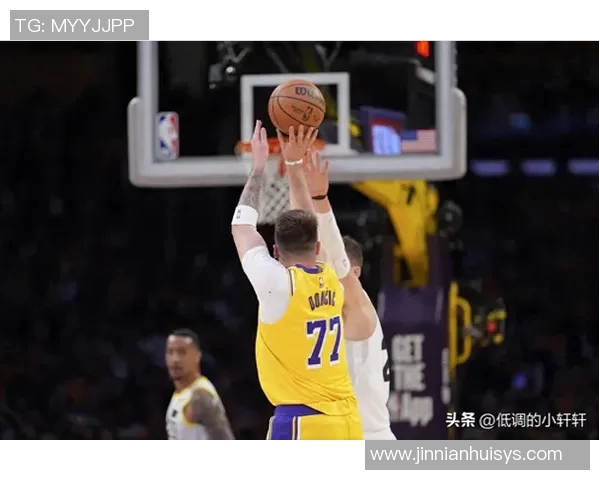 科尔称赞东契奇后撤步投篮技术难以防守的独特之处 科尔称赞东契奇后撤步投篮技术难以防守的独特之处