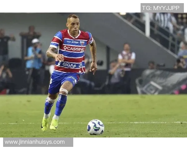 申花外援路易斯以自由身加盟巴甲米拉索尔创佳绩69场36球13助